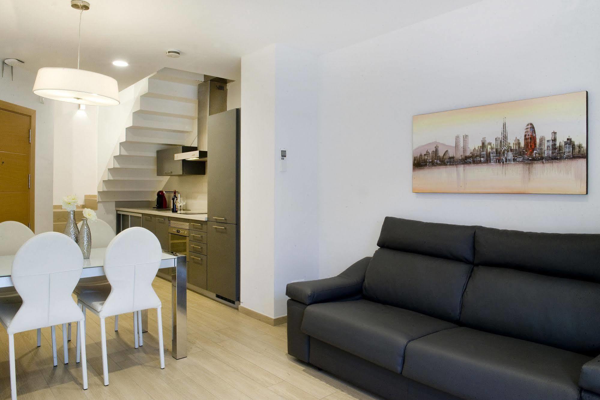 Home To Home Barcelona Eksteriør bilde